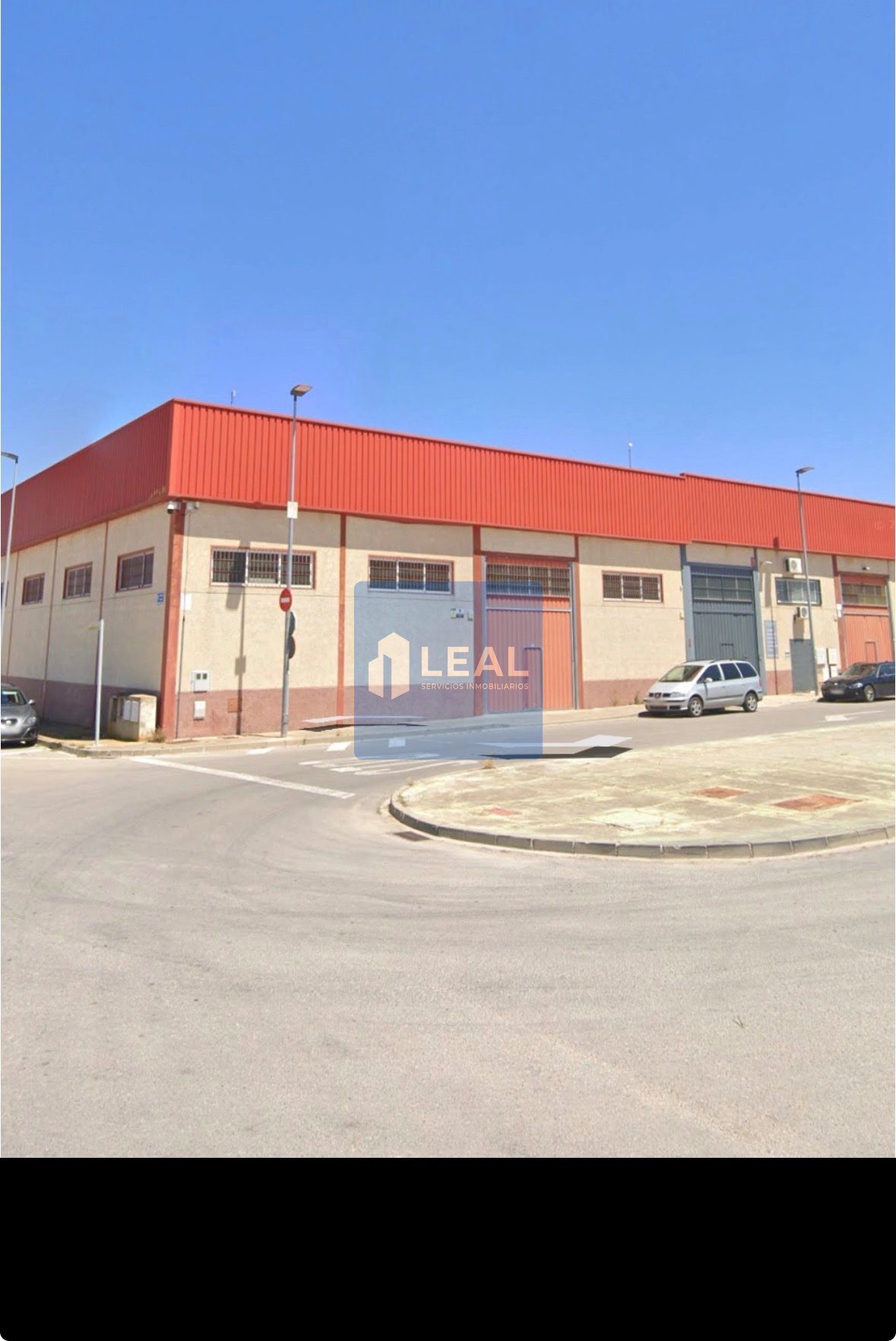 Nave industrial en el polígono Cotrel