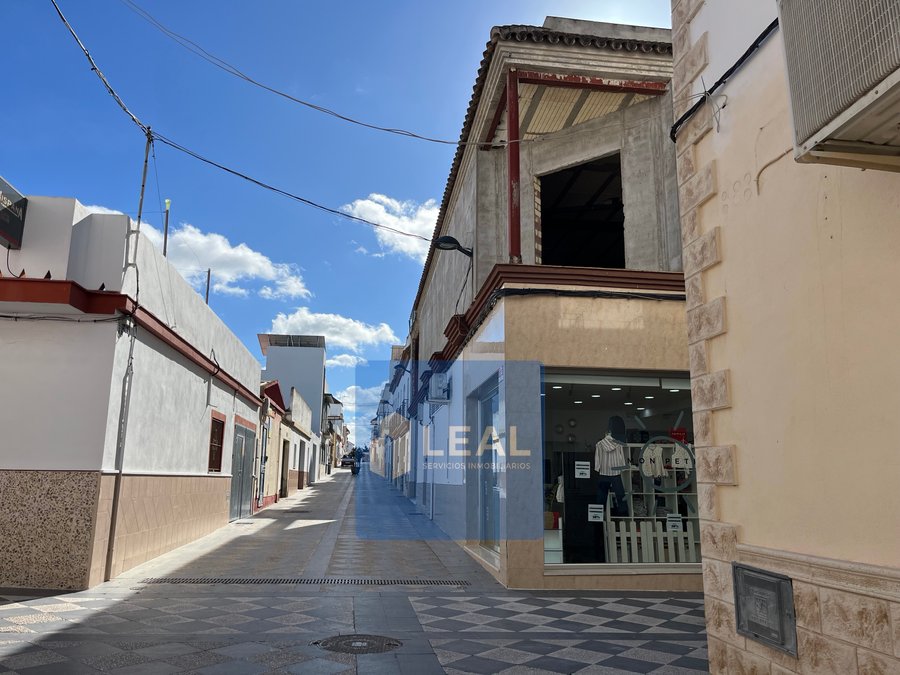 Piso en calle peatonal