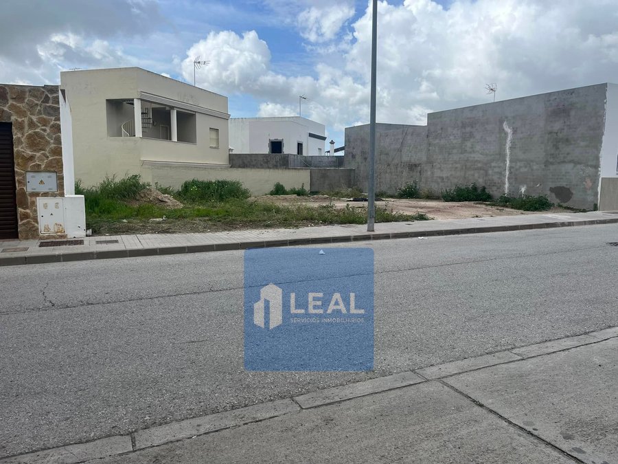 Solar en Barriada de la Cruz